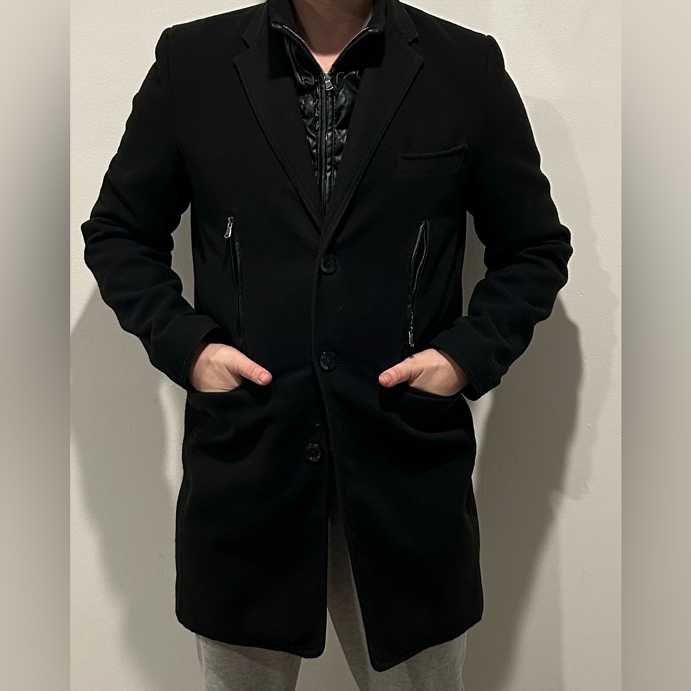 Paisley & Gray Slim Fit Black Overcoat with Zip-Out Liner Size M